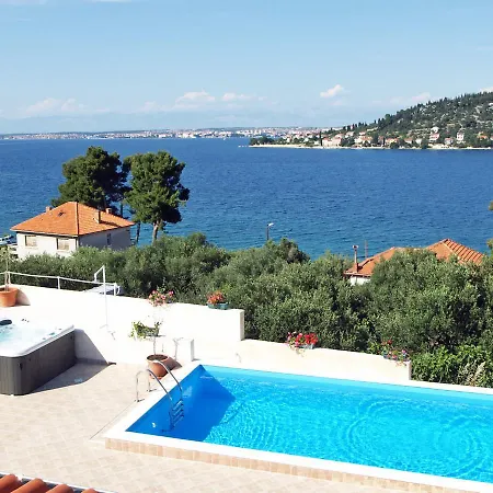 Zdenko-6 By Interhome