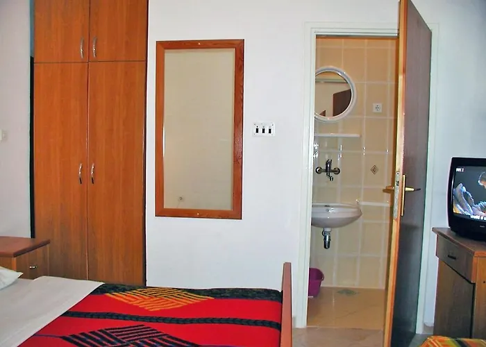 Zdenko-6 By Interhome * Kali